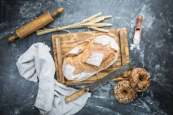 Čerstvý domácí chléb — Stock fotografie