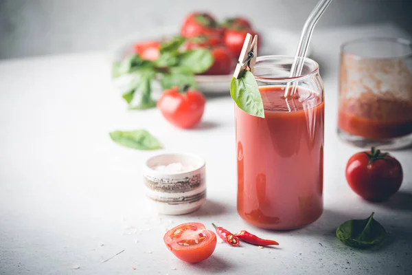 Copo de suco de tomate — Fotografia de Stock