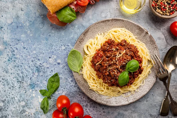 Spaghetti bolognese, top view — Stock Photo, Image