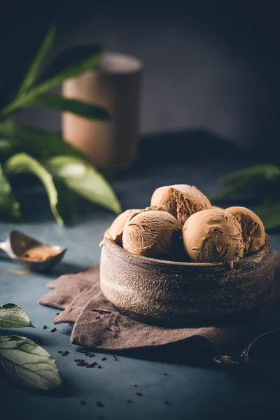 Coffee or chocolate ice cream — Stock Photo, Image