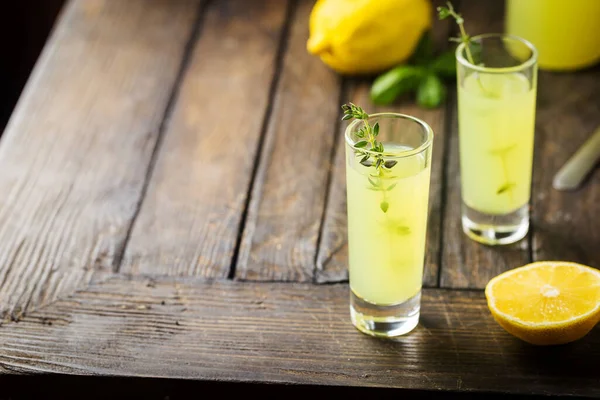 İtalyan limonata limoncello — Stok fotoğraf