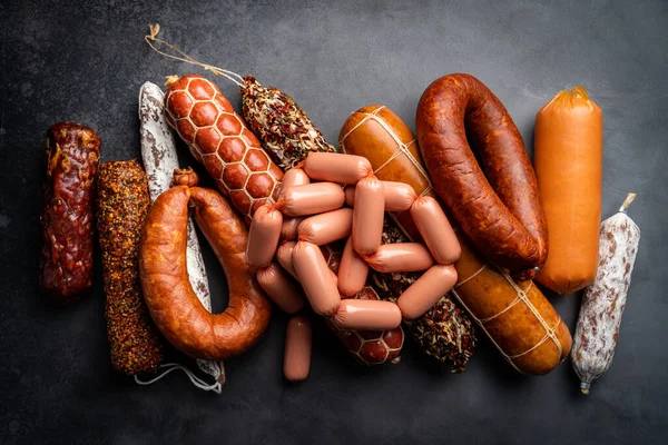 Conjunto de diferentes tipos de salchichas —  Fotos de Stock