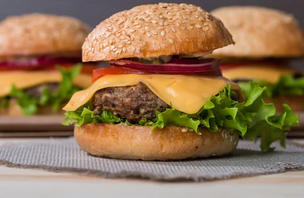 Close-up van klassieke Hamburger — Stockfoto