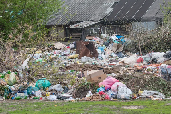 Pilha de lixo doméstico — Fotografia de Stock