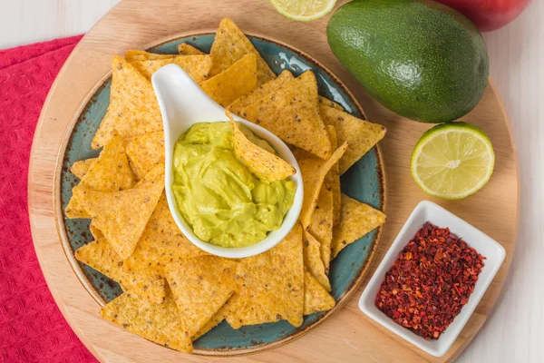 Ingredientes para la salsa de guacamole y guacamole — Foto de Stock