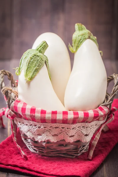 White eggplants in a basket — Stock Photo, Image