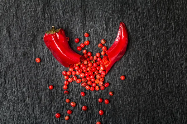 Chili pepper with red bell pepper — Stock Photo, Image