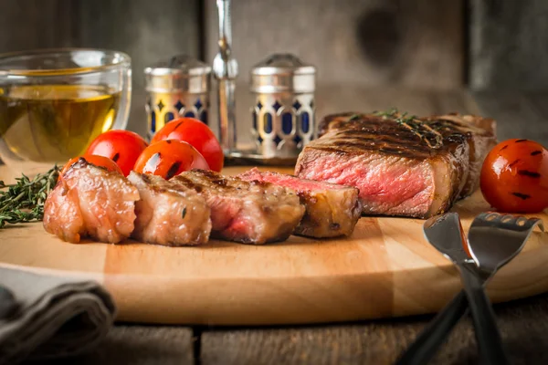 Sliced medium rare grilled Beef steak Ribeye — Stock Photo, Image