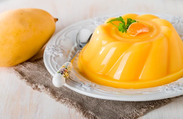 Orange mango pudding — Stockfoto