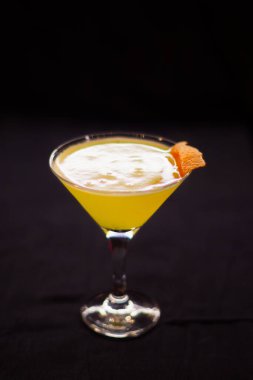 Bardakta Bee 's Diz Kokteyli