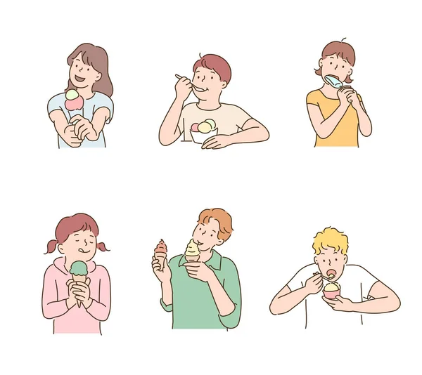 Cute Children Eating Ice Cream Hand Drawn Style Vector Design — Vetor de Stock