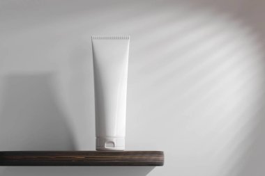 İzole edilmiş Kozmetik Krem Tüpü 3D Yapılandırma