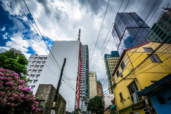 Varietà di edifici a Poblacion, Makati, Metro Manila, The Phi — Foto Stock