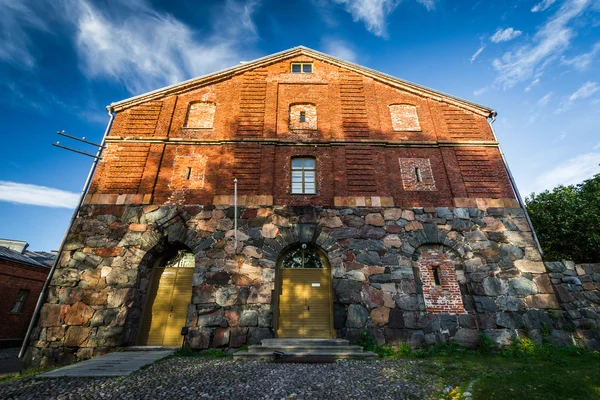 Edificio de piedra en la isla de Suomenlinna, en Helsinki, Finlan — Foto de Stock
