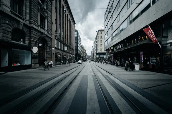Budynki wzdłuż Aleksanterinkatu, w Helsinki, Finlandia. — Zdjęcie stockowe
