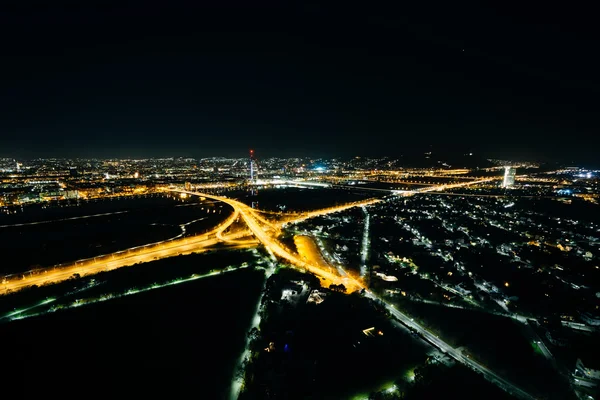 View from the Donauturm at night, in Vienna, Austria. — Stock Photo, Image