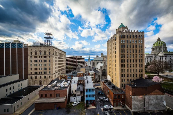 Beskåda av byggnader i centrala Harrisburg, Pennsylvania. — Stockfoto