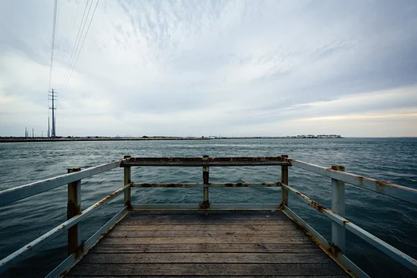 Pequeno cais no Rio Índico, perto de Bethany Beach, Delaware . — Fotografia de Stock