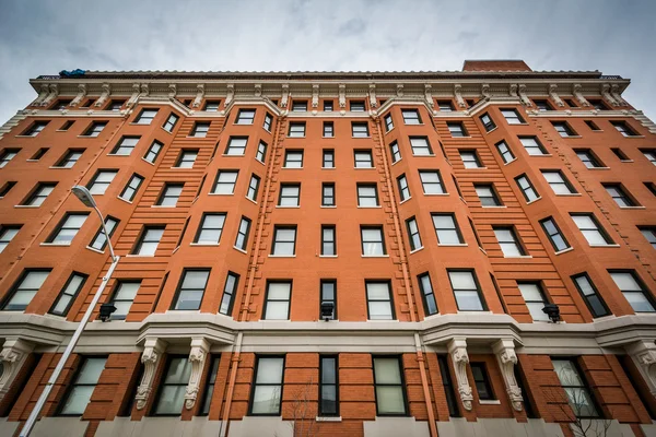 Apartment building in the Station North District of Baltimore, M — Stock Photo, Image