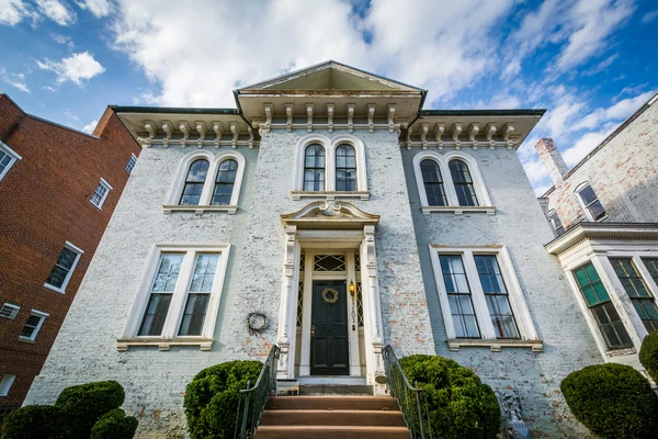 Casa histórica en Frederick, Maryland . — Foto de Stock