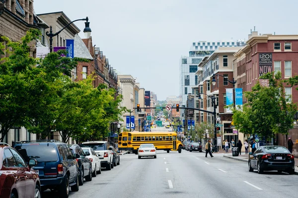 Charles Street em Midtown-Belvedere, Baltimore, Maryland . — Fotografia de Stock