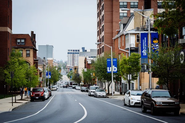 Maryland Avenue, em Midtown-Belvedere, Baltimore, Maryland . — Fotografia de Stock