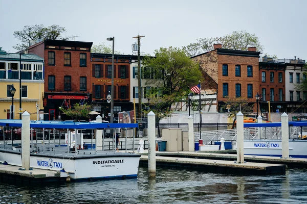 Łodzie i budynków w Fells Point, Baltimore, Maryland. — Zdjęcie stockowe