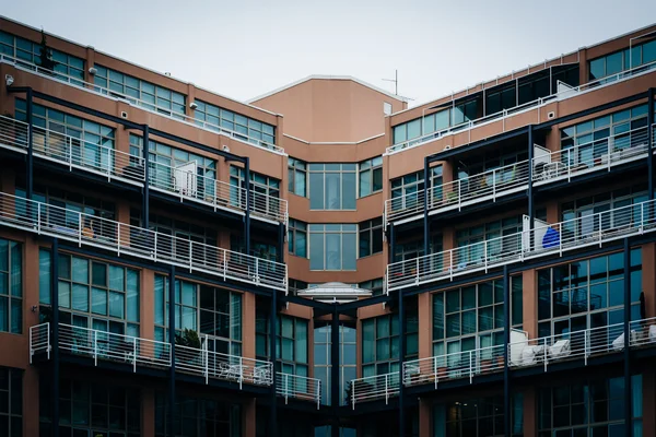 Immeuble moderne à Canton, Baltimore, Maryland . — Photo