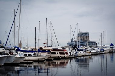 Canton, Baltimore, Maryland bir Marina docked tekneler.