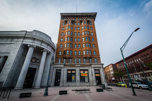 Bâtiments sur Penn Street au centre-ville de Reading, Pennsylvanie . — Photo