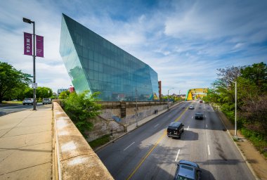 Howard Street ve Brown Merkezi Maryland Enstitüsü Koleji'nde