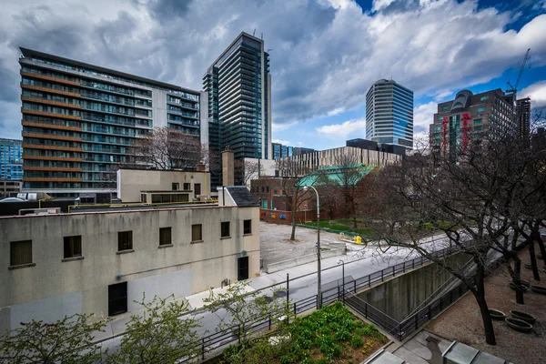 Blick auf Hagerman Street und Gebäude in der Innenstadt toronto, ontar — Stockfoto