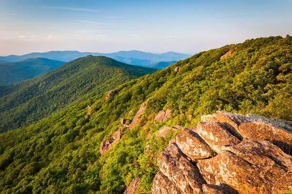 Weergave van de Blue Ridge Mountains van de Pinnacle, langs het toegangspunt — Stockfoto