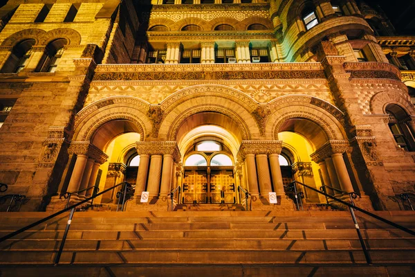 Stará radnice v noci, v centru města Toronto, Ontario. — Stock fotografie