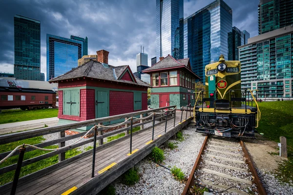 Peninggalan Toronto Rail Lands di Roundhouse Park, di Toronto , — Stok Foto