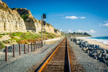 San Clemente, California sahil boyunca demiryolu parça.
