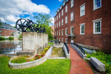 Busiel değirmen bina ve Winnipesaukee Nehri, Laconia, Ne