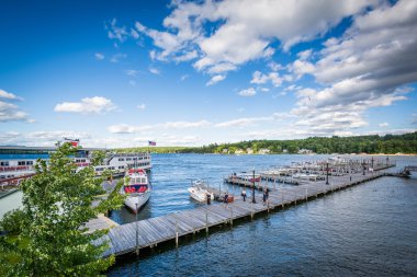 Weirs Beach, Laconia, New Gölü Winnipesaukee rıhtımda görünümünü