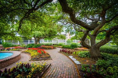 Prescott Park, Portsmouth, New Hampshire bahçeleri.