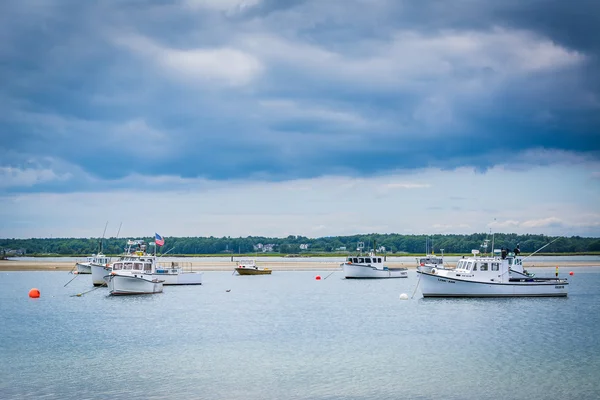 Barcos em Hampton Harbor, em Hampton Beach, New Hampshire . — Fotografia de Stock