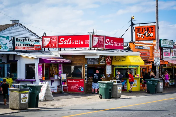 Unternehmen am ocean boulevard, in hampton beach, new hampshire. — Stockfoto