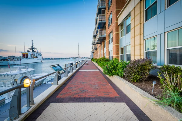 Бостон Harborwalk в акумулятор Wharf, в північній частині, Бостоні — стокове фото