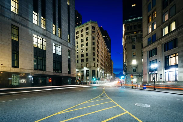 Byggnader vid Post Office Square på natten, i den finansiella Distr — Stockfoto