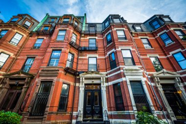 Güzel tuğla sıraevler Back Bay, Boston, Massachusetts.