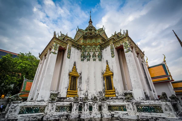 Der historische wat pho buddhistische Tempel, in Bangkok, Thailand. — Stockfoto