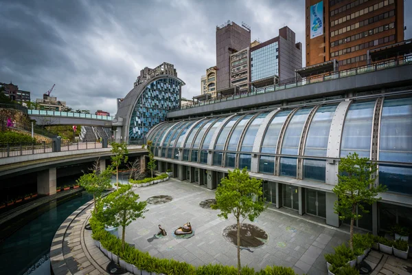 O exterior da Estação do Parque Da 'an, em Taipei, Taiwan . — Fotografia de Stock