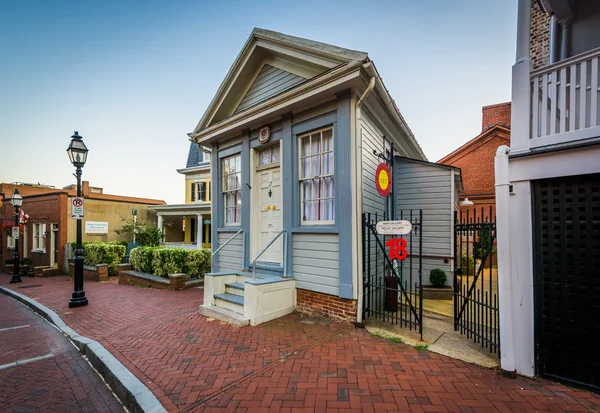 Historic buildings along State Circle, in downtown Annapolis, Ma — Stock Photo, Image