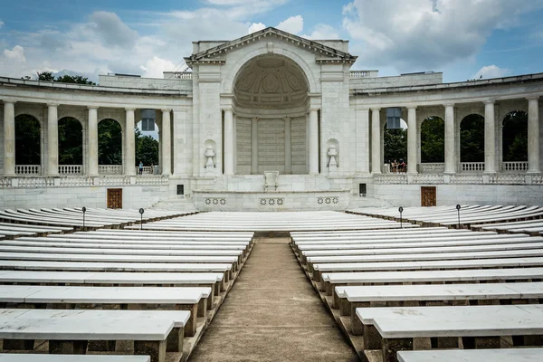 El Anfiteatro Arlington Memorial en el Cemete Nacional de Arlington —  Fotos de Stock