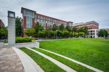 John Carlyle Meydanı, Alexandria'açık alan ve binaların, 