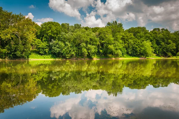 Il fiume Potomac, a Balls Bluff Battlefield Park a Leesburg , — Foto Stock